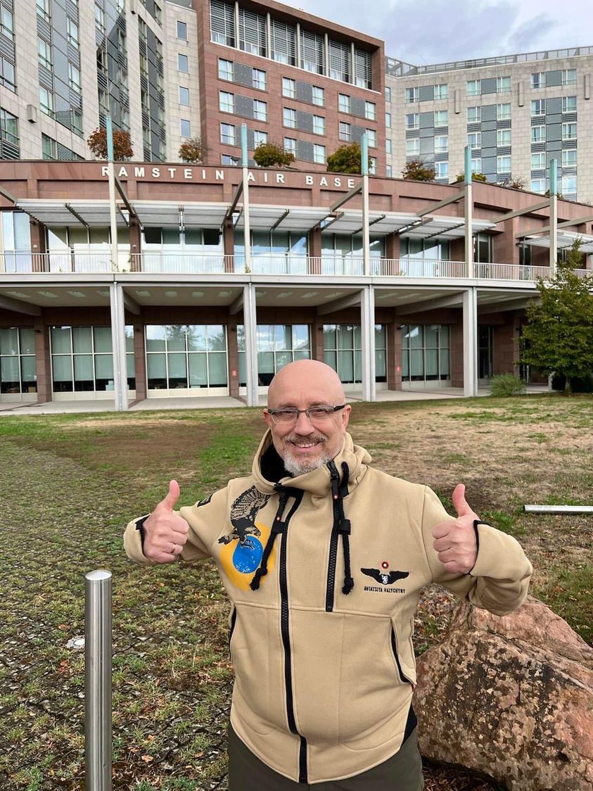 Міністр оборони України Резніков на авіабазі Рамштайн у Німеччині