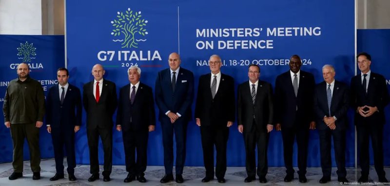 Міністри оборони під час саміту міністрів оборони G7